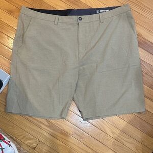 Men's Tan Flat Front Shorts